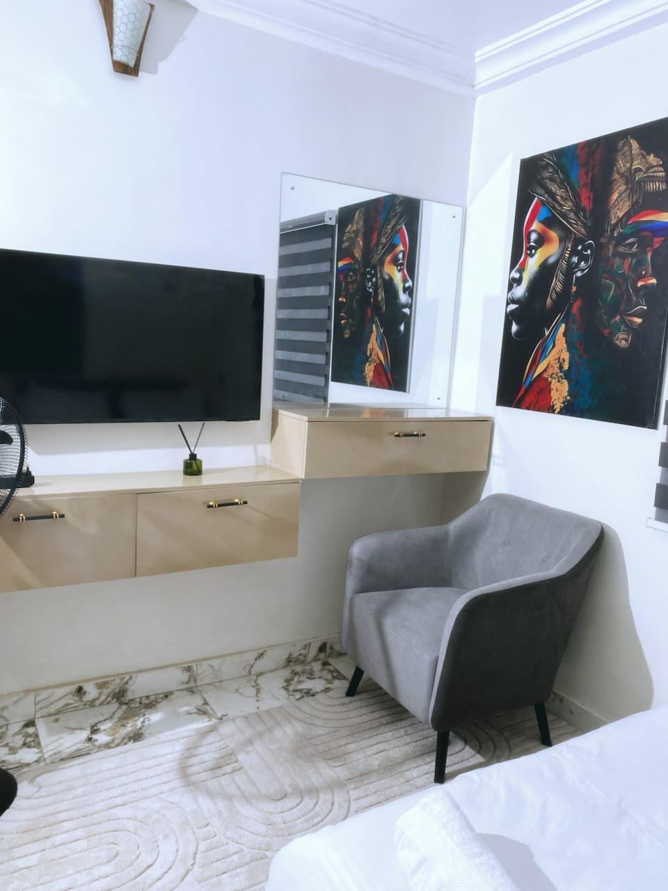 Art suite