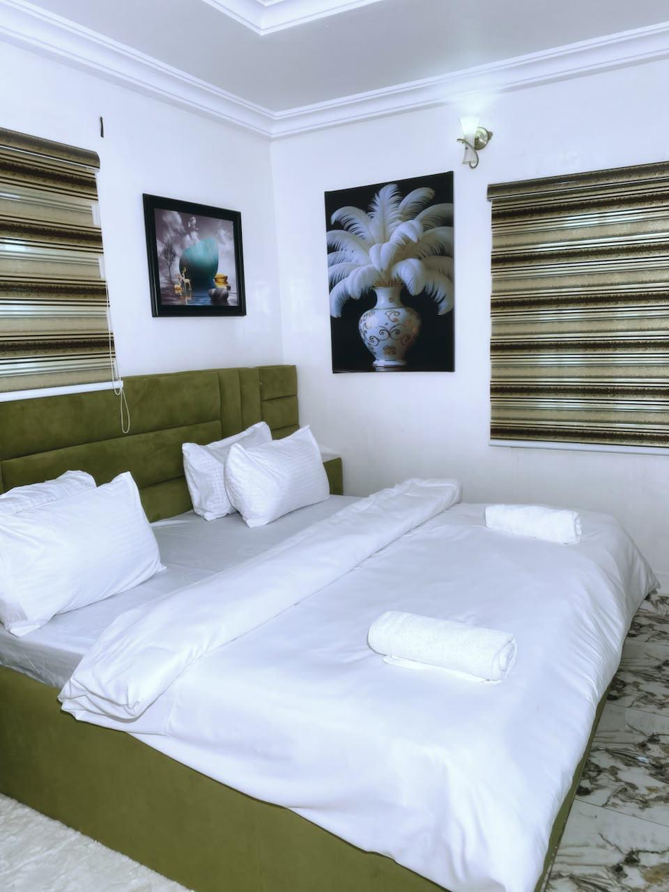 Emerald suite